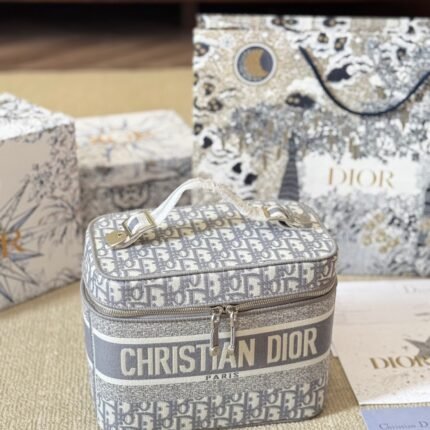 Dior make up bag
